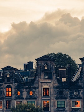 Amsterdam Dungeon entrance with historical facade, showcasing immersive horror experience in Amsterdam, Netherlands.