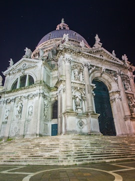 Guadalupe Basílica in Mexico City with visitors exploring the historic religious site.