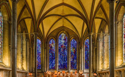Windsor, Salisbury Cathedral, Stonehenge and Bath Tour with Lunch Pack