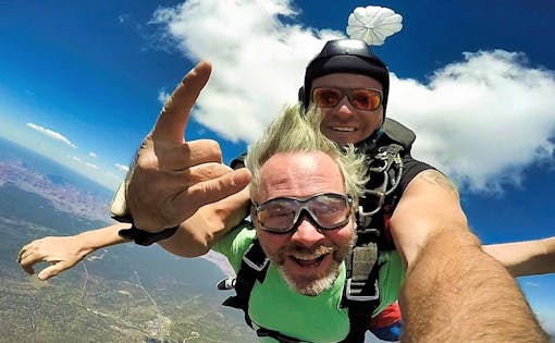 Skidiving at the Grand Canyon with Video