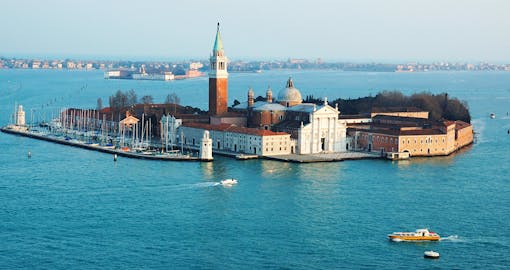 Boat Tour to Murano, Burano & Torcello Islands With Glass Factory Tour