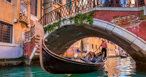 Gondola Ride: Grand Canal Experience