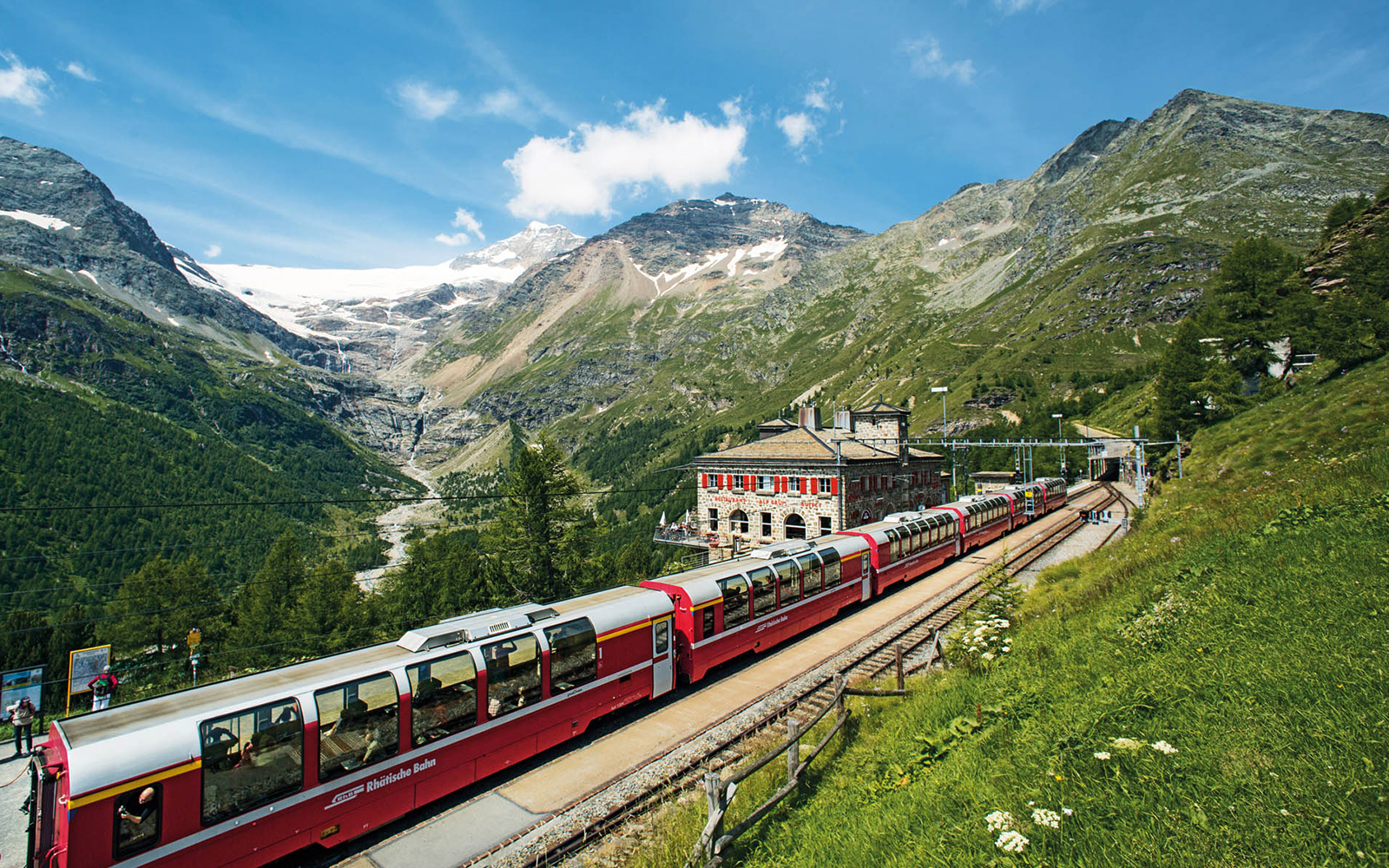 Day Trip to the Swiss Alps by Bernina Express from Milan