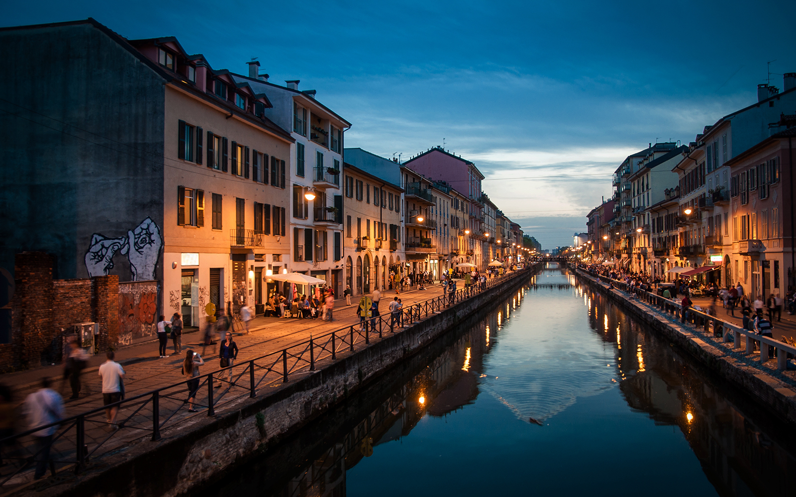 Milan Food and Wine Experience on the Ancient Canals