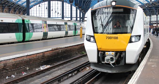 Luton Airport Thameslink Train to/from London