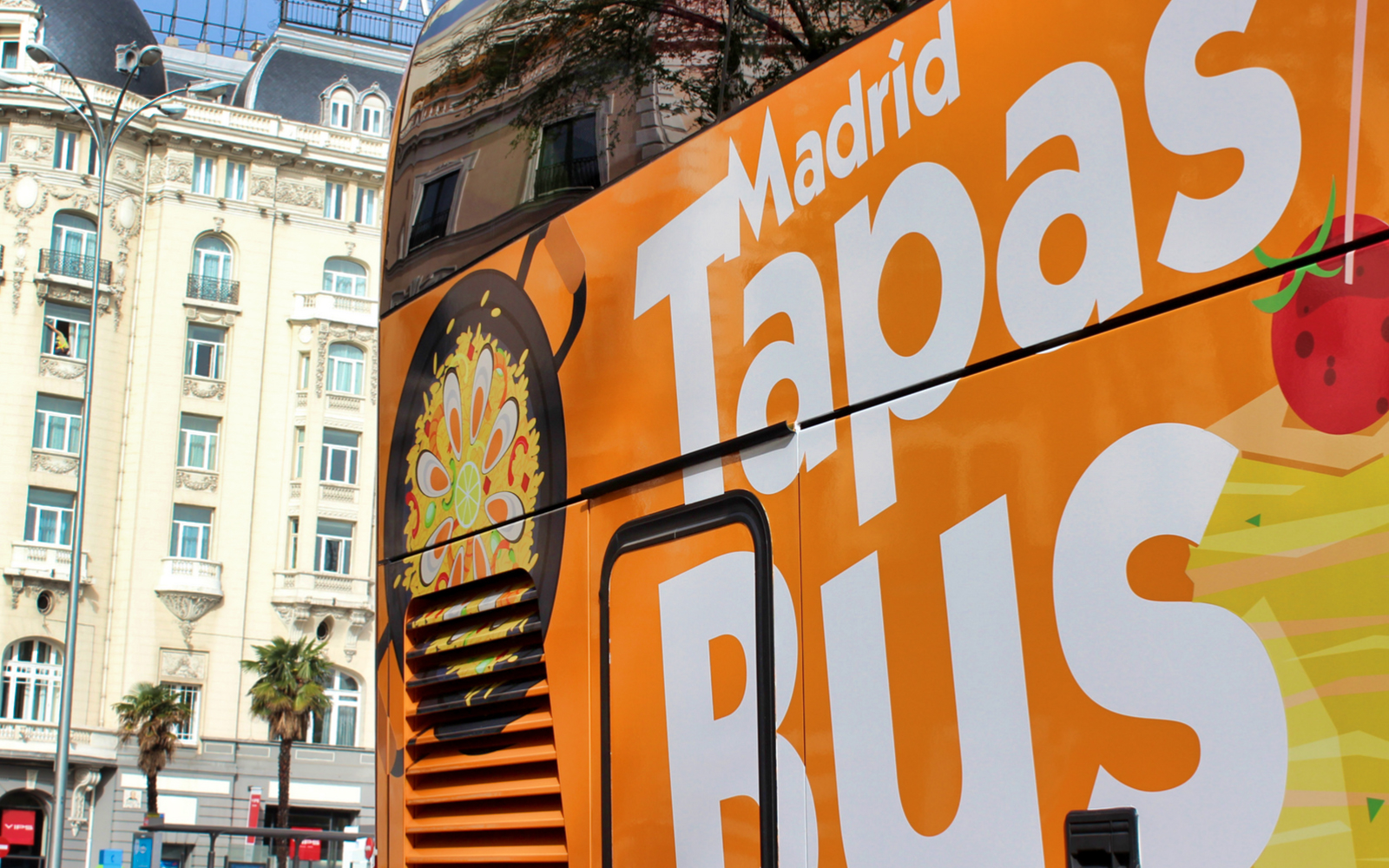 Tour Bernabéu + Tapas Bus