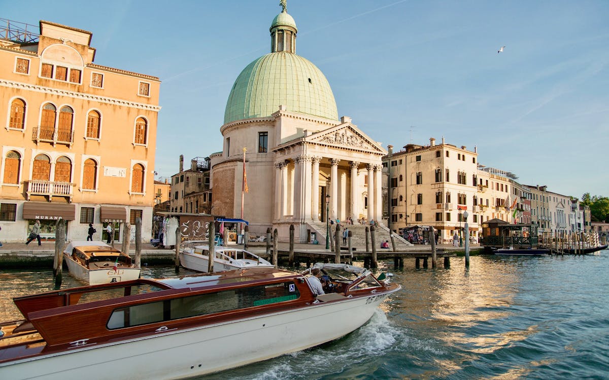 venice airport watertaxi to and from hotels-1 venice airport watertaxi to and from hotels-1