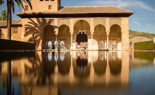 Skip The Line: Alhambra & Nasrid Palaces Guided Tour