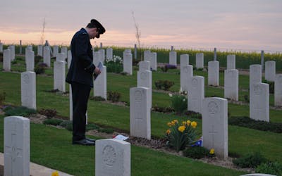 Small Group: Somme Battefields Day Trip From Paris
