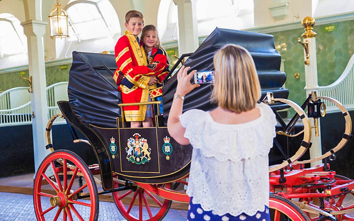 the royal mews at buckingham palace entrance ticket-0 the royal mews at buckingham palace entrance ticket-0