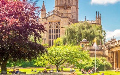 Stonehenge and Bath Tour from London