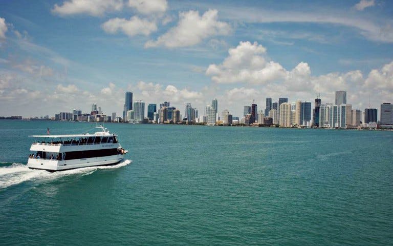 miami boat tour-0 miami boat tour-0