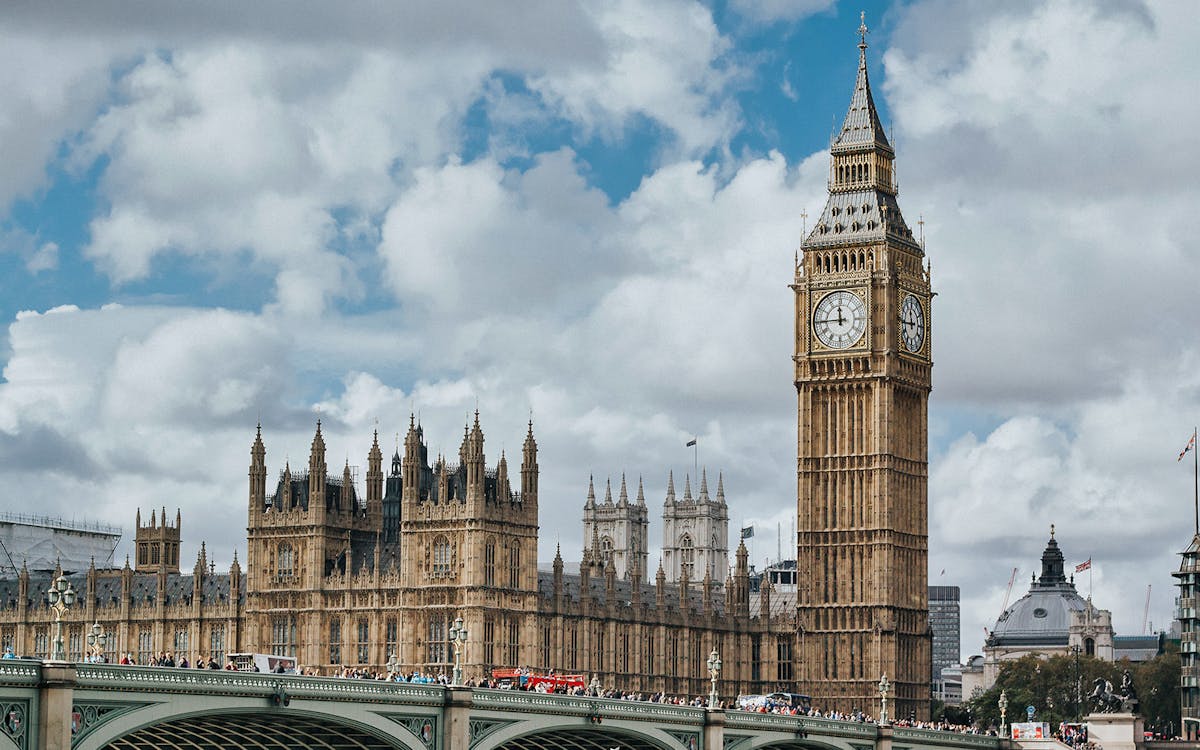 let's help out london-1 let's help out london-1