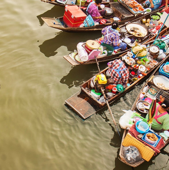 Visit these 5 floating markets to complete your Bangkok trip