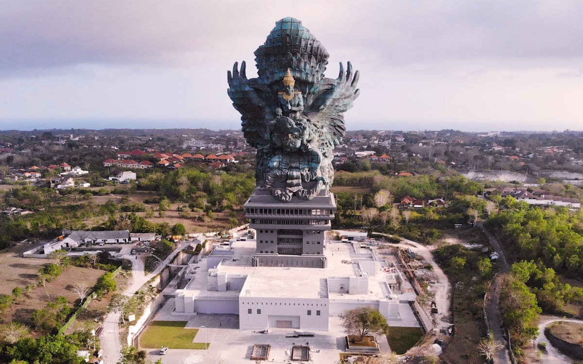 south bali small group tour: uluwatu temple & garuda wisnu – full day-1 south bali small group tour: uluwatu temple & garuda wisnu – full day-1