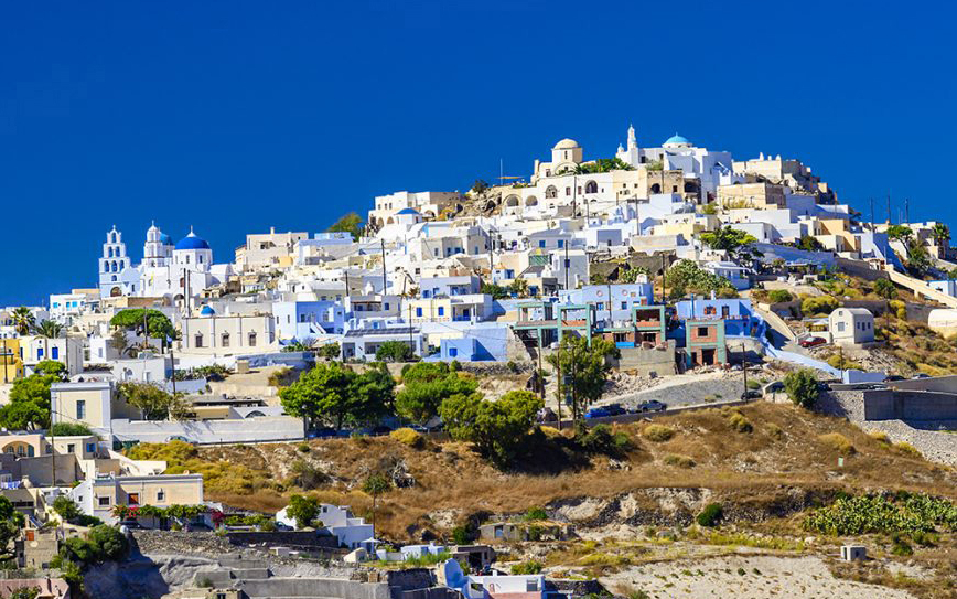 Archaeological Bus Tour To The Akrotiri Excavations The Red Beach