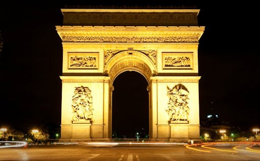 Discover Paris at your Leisure with an Open Top Bus Tour