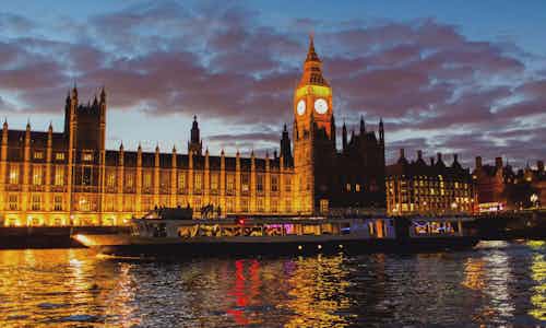 3 Day London Itinerary - Thames Dinner Cruise 3