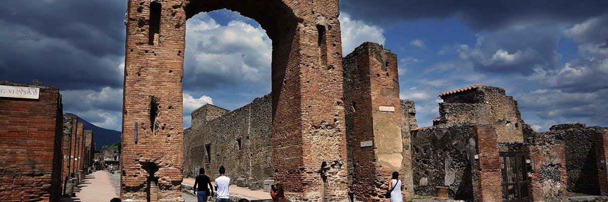 Pompeii and Mt. Vesuvius Volcano Day Trip from Rome