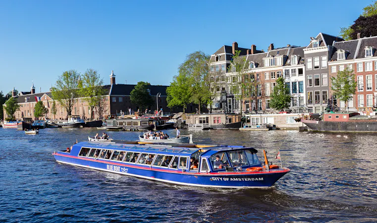canal cruise