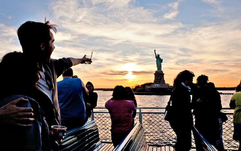 east river evening cruise with champagne-0 east river evening cruise with champagne-0