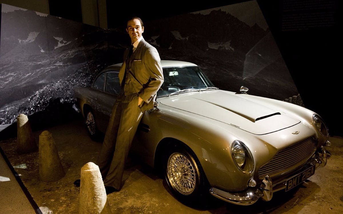 50 years of bond at burj khalifa: 007 exhibition-1 50 years of bond at burj khalifa: 007 exhibition-1
