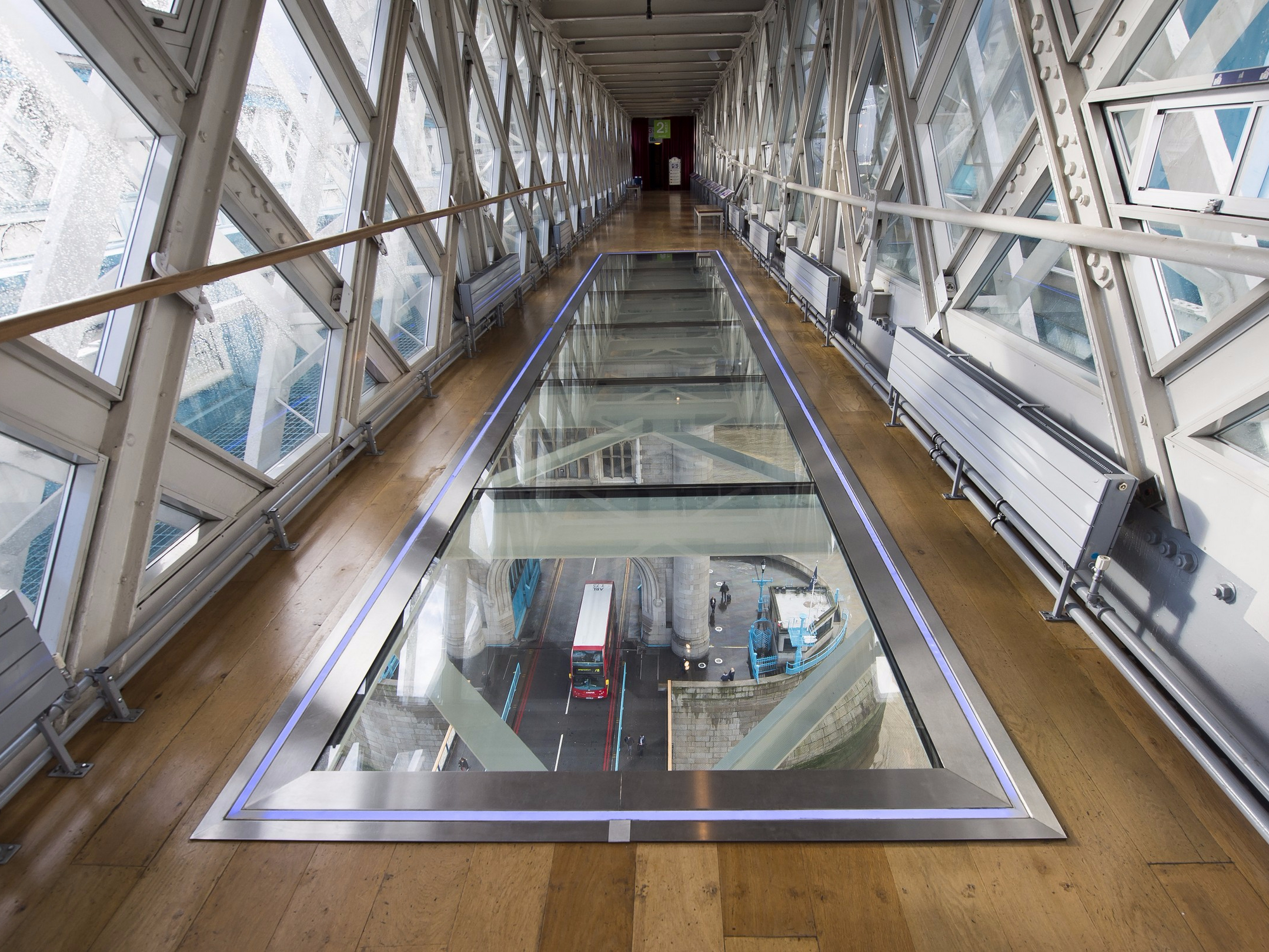 Tower Bridge London Glasboden