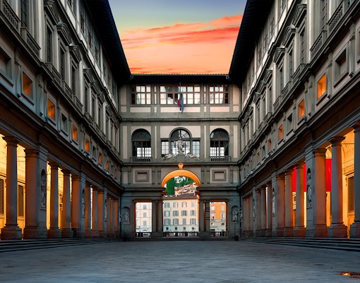Florence skyline with Duomo and autumn trees, highlighting Florence in October.