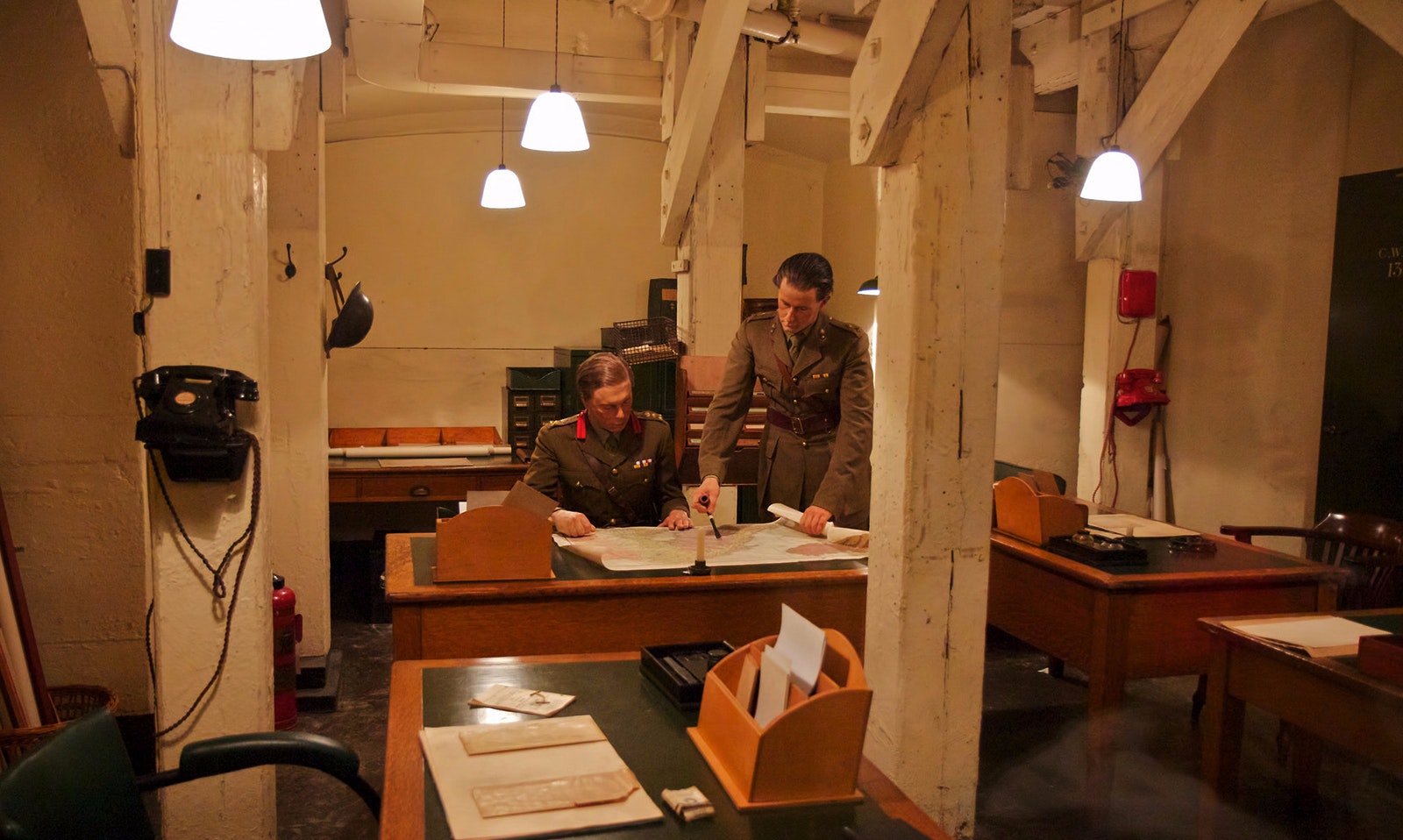 Uncovering London's Rich History: A Historical Tourist's Guide - World War London: The Blitz and Churchill's War Rooms
