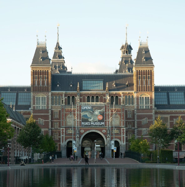 Top 4 Rijksmuseum guided tours options for you