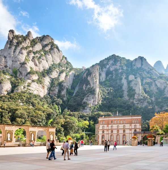 Top 9 Montserrat guided tours, pick which suits you best!