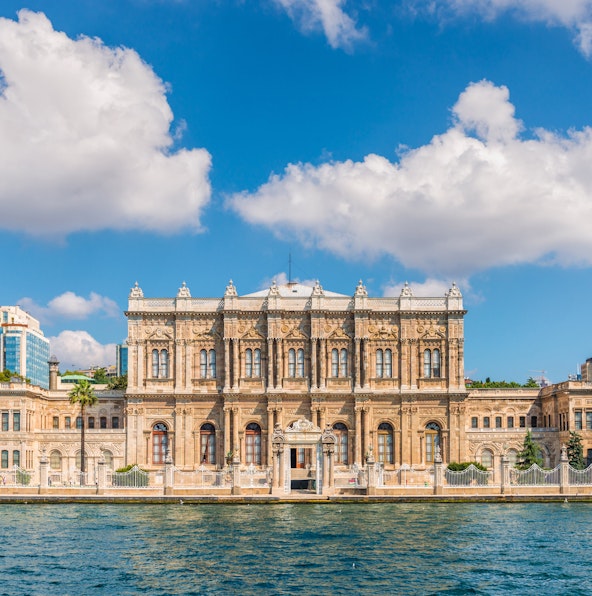 Top 4 Dolmabahce Palace guided tours to choose from