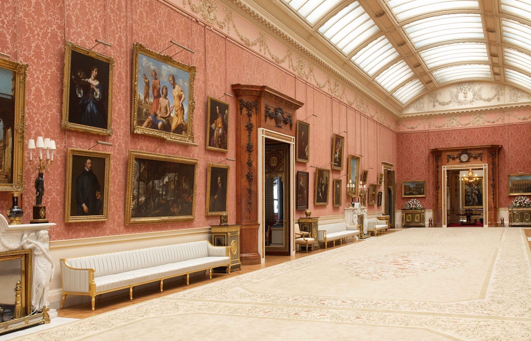 Step Inside the Opulence: A Tour of Buckingham Palace - Gardens and Grounds of Buckingham Palace