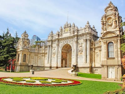 dolmabahce palace