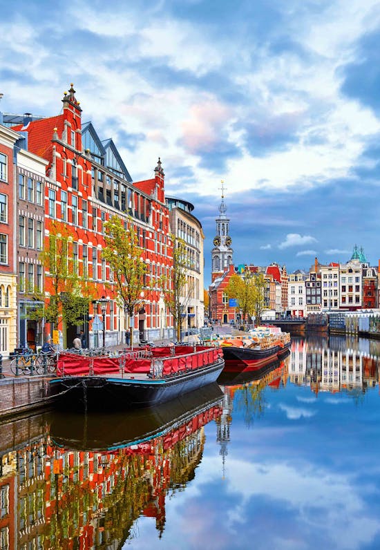 Visiting Amsterdam? Explore with this comprehensive travel guide
