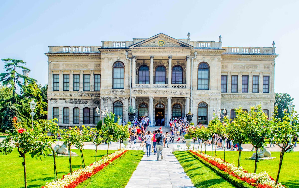 dolmabahce palace