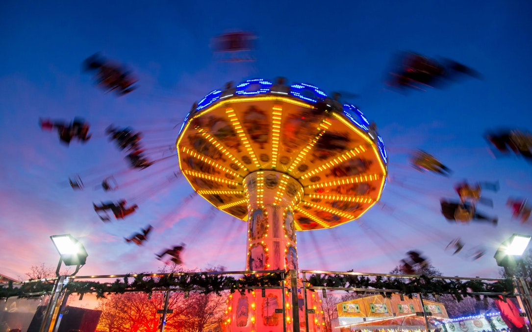 Winter Wonderland Wave Swinger, UK