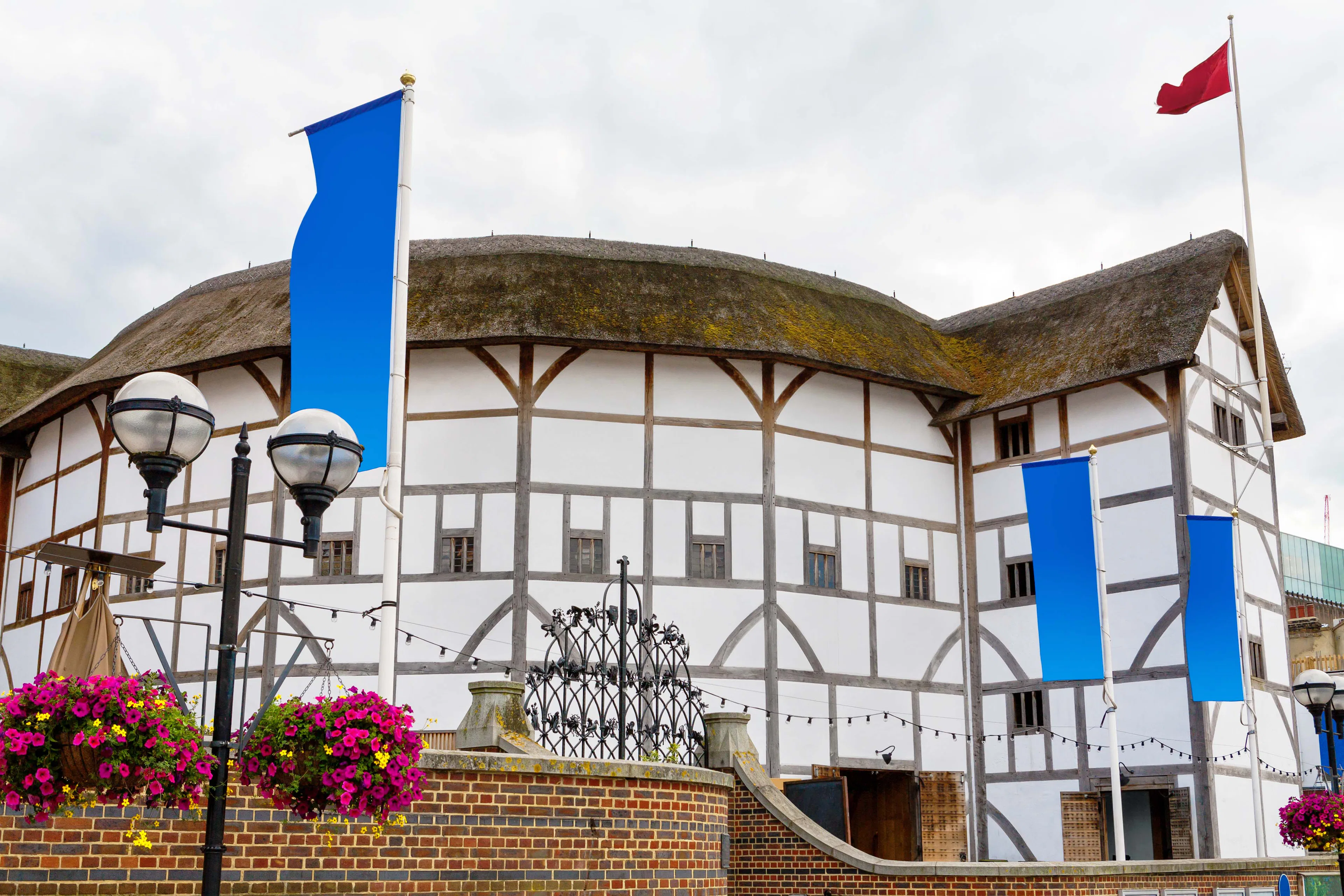Open-air, authentic Elizabethan experience
