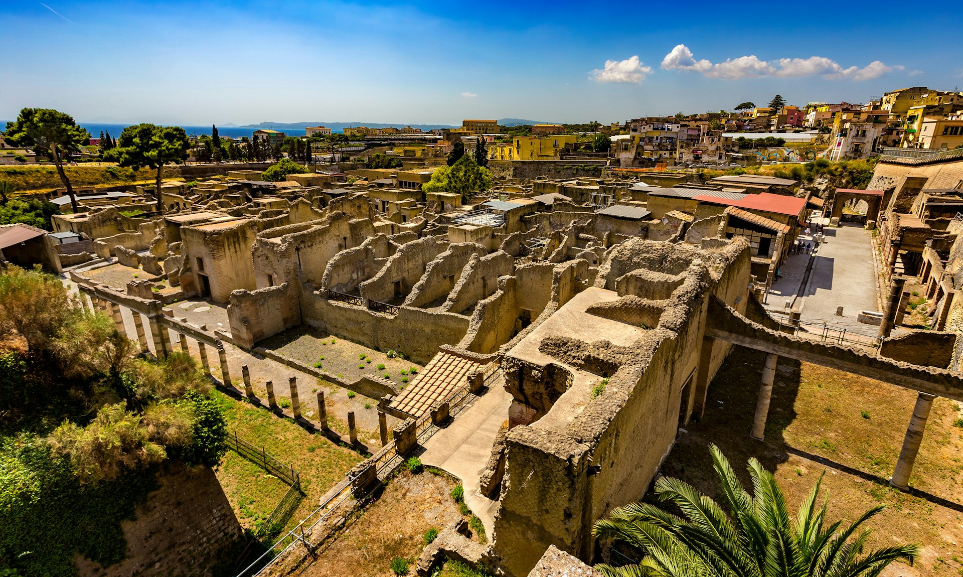 Herculaneum Ruins Guided Tours