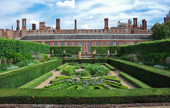 Hampton Court Palace Maze