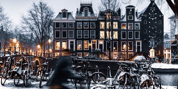 best time to visit amsterdam
