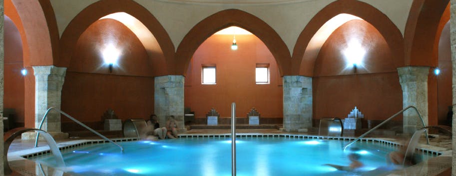 Budapest Bath Guide - Rudas