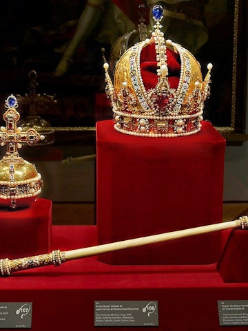 Crown, orb, and scepter displayed at Imperial Treasury Vienna.