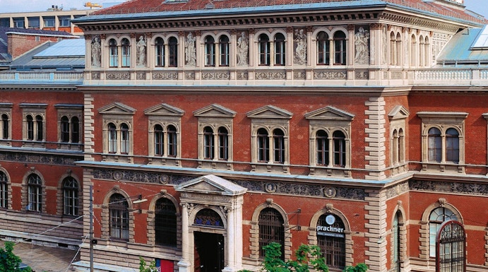 MAK Museum of Applied Arts building exterior in Vienna, Austria.
