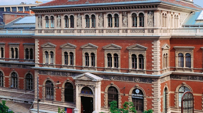 MAK Museum of Applied Arts building exterior in Vienna, Austria.