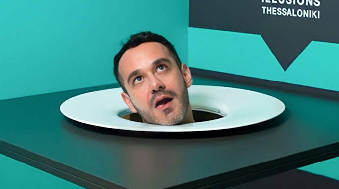 Head illusion exhibit at Museum of Illusions Athens.