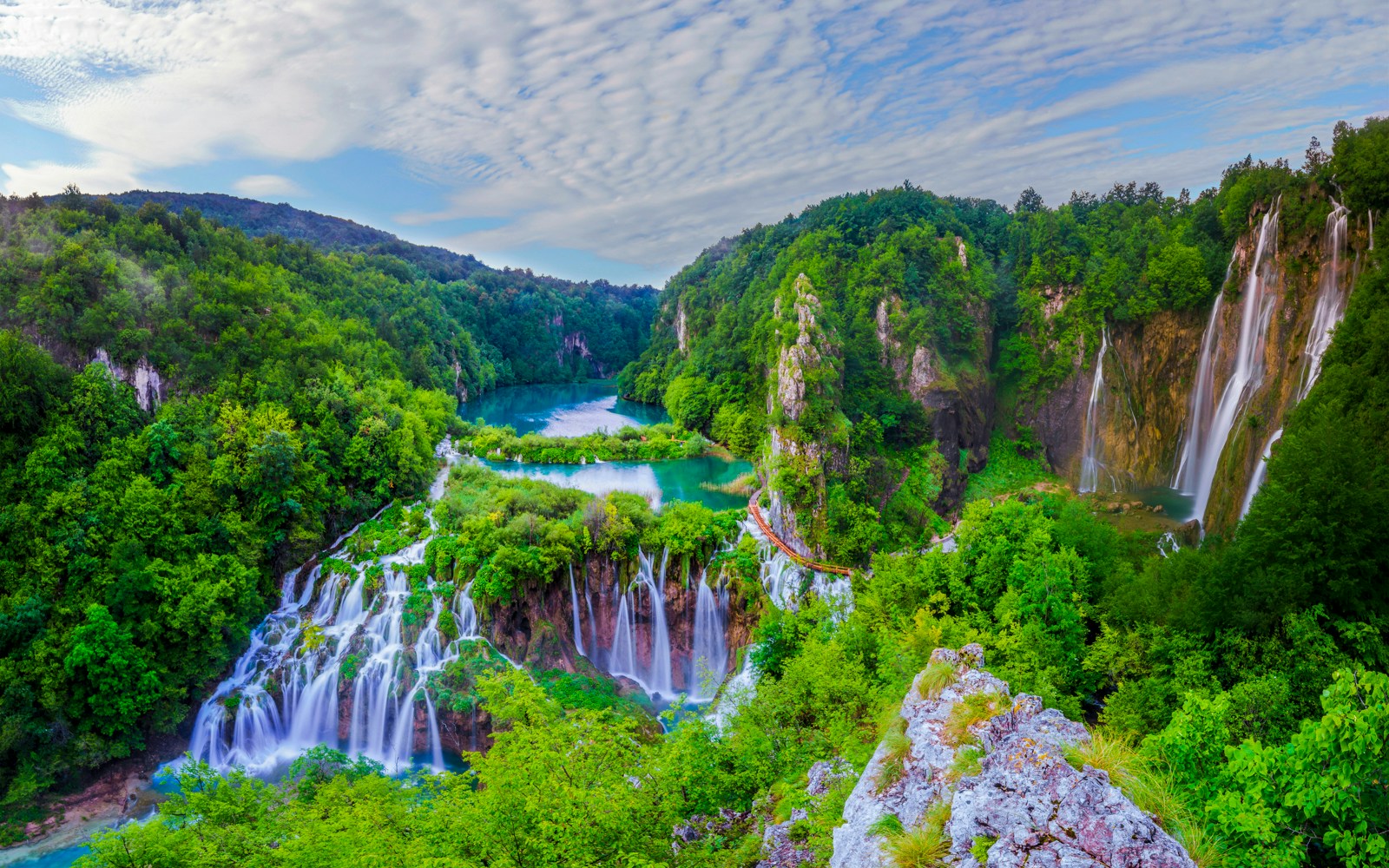 A scenic high-angle shot of waterfalls from Plitvice Lakes National Park