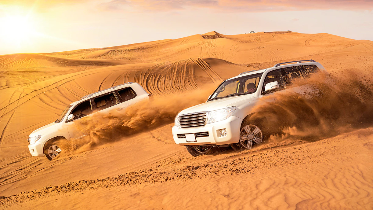 Dune bashing in Dubai
