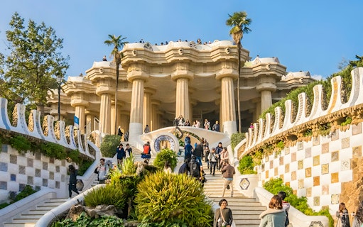 park güell small group guided private tour with skip-the-line tickets-2