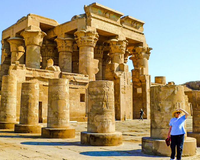 From Aswan: Private Guided Day Trip to Kom Ombo and Edfu Temples